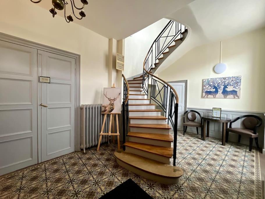 הוילה Villeneuve-sur-Yonne La Demeure De Margot - 24 Couchages מראה חיצוני תמונה